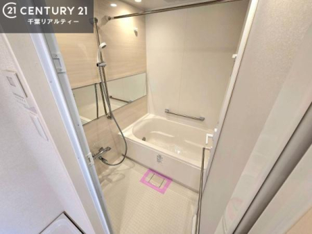 ���� �������������l�̕��͋C�̃o�X���[���́A�����o�Ă��ăo�X�^�C�����[���I
���d���撣���Ă��邲�J���ɂ��D�݂̓����̓����܂����āA�y����ł݂Ă͂������ł��傤���H