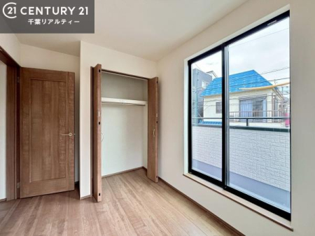 �Q�� �o���R�j�[�ɖʂ��Ă���m���ł��B���邭�����肪����A���C����������ł��܂��I���N���āA�O�ɏo�Ĕw�L�т����[�ċz�����ǂ������}������邱�Ƃ��ł��܂��B