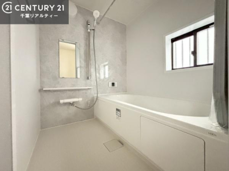 ���� �������������l�̕��͋C�̃o�X���[���́A�����o�Ă��ăo�X�^�C�����[���I
���d���撣���Ă��邲�J���ɂ��D�݂̓����̓����܂����āA�y����ł݂Ă͂������ł��傤���H