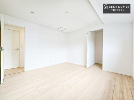 ���r���O�ȊO�̋��� �V���v���Ƀf�U�C������Ă��邽�߁A�Ƌ��I�т܂���I
���C�ɓ���̉Ƌ��u���Ă��낰���Ԃ���邱�Ƃ��ł��܂��B