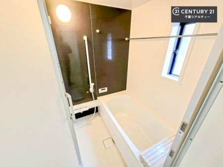 ���� �L�X�o�X�ň���̔������t���b�V���B�����L�΂���̂ŁA�����ɂ��������ƐZ����܂��ˁI�����̃o�X�^�C�����y���݂ɂȂ�܂��B