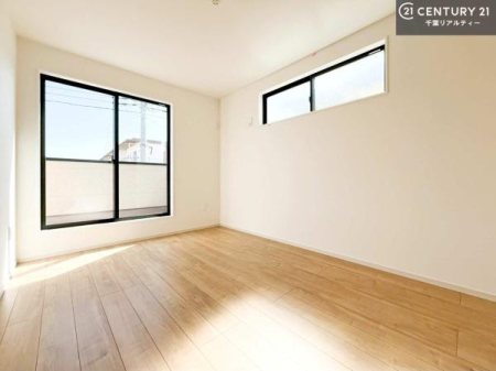 �m�� �o���R�j�[�ɖʂ��Ă���m���ł��B���邭�����肪����A���C����������ł��܂��I���N���āA�O�ɏo�Ĕw�L�т����[�ċz�����ǂ������}������邱�Ƃ��ł��܂��B