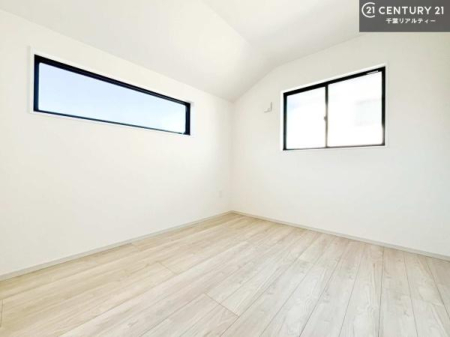 �m�� 2�ʍ̌����m�ۂ������邢�����́A���ʂ����ǂ��A���邭��ϋ��S�n�̗ǂ���ԂƂȂ��Ă���܂��B�����b�N�X���ĉ߂�����S�n�̗ǂ��������ł��I