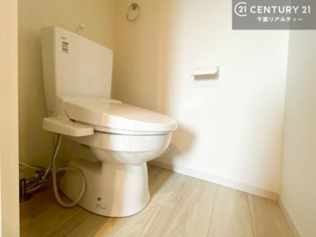 �g�C�� �������֍��ɂ��A�~��͕֍����g�����ł���̂ŗ₽���֍��ɍ��炸�ɍςފ������d�l�ł��I
