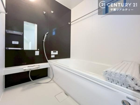 ���� �L�X�o�X�ň���̔������t���b�V���B�����L�΂���̂ŁA�����ɂ��������ƐZ����܂��ˁI�����̃o�X�^�C�����y���݂ɂȂ�܂��B