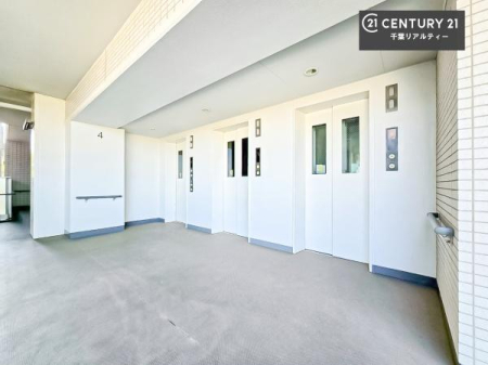 ���̑����p�� �G���x�[�^�[������A���K�ŃX���[�Y�Ȉړ��������B
���������A��₨���̓����A�X�g���X�Ȃ��������֌������܂��B