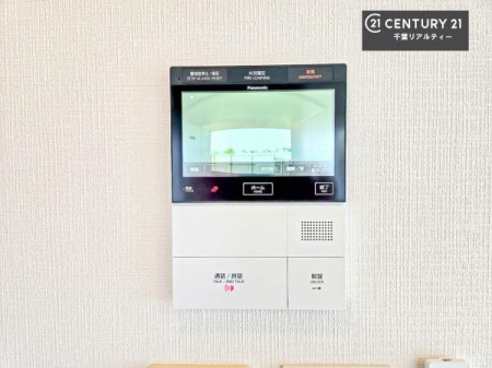 ���̑� TV���j�^�[�t�C���^�[�t�H���������B���K�҂̊���m�F���Ă���Ή��ł��邽�߁A�h�Ɩʂɂ��z�����ꂽ���S�̐ݔ��ł��B