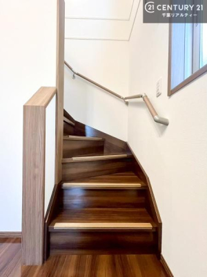 ���̑����� �K�i�͖��邭�萠������Ă��܂��B���q�l�₲�N�z�̕������S���Ă����p�����܂��ˁB
