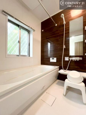 ���� �������������l�̕��͋C�̃o�X���[���́A�����o�Ă��ăo�X�^�C�����[���I
���d���撣���Ă��邲�J���ɂ��D�݂̓����̓����܂����āA�y����ł݂Ă͂������ł��傤���H