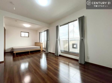 �Q�� �D���������������ޗm���́A���̖ڊo�߂��C�������ǂ������ł��ˁB���������Ԃ��������Ɖ߂������Ƃ��ł��܂��B�D�����F�����̃t���[�����O���ǂ�ȉƋ�ɂ��}�b�`���܂��I