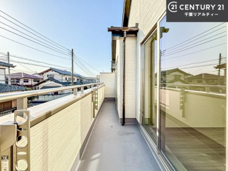 �o���R�j�[ �z������̗ǂ��o���R�j�[�ŁA�����󕨂��悭���������ł��ˁI
���V�C�̗ǂ����ɂ̓o���R�j�[�֏o�ă��t���b�V������̂��C�����悳�����ł��B