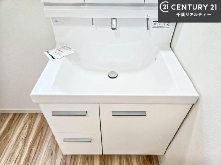 ���ʑ�E���ʏ� �[�����ʑ�{�E���́A�������˂ɂ����̂ł�����ꂪ�y�X�I���������ۂĂ܂��I
�L���C�Ȑ��ʏ��Ŏ��������̃��`�x�[�V�������オ��܂��ˁI