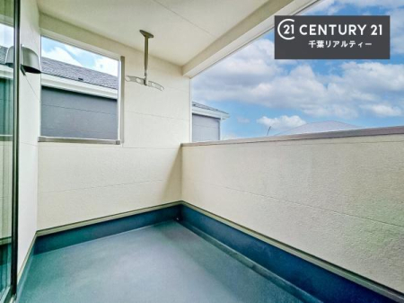 �o���R�j�[ �C���i�[�o���R�j�[�I�������t���Ă���̂ŁA�}�ɉJ���~���Ă��G��ɂ������S�I�������������J�b�g���Ă����̂ŁA���V�C�̗ǂ����́A���O�֏o�Đ[�ċz����̂��悳�����ł��I