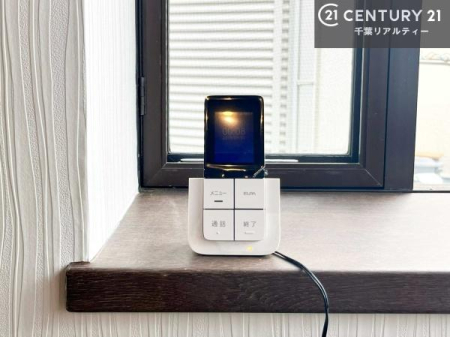 ���̑� TV���j�^�[�t�C���^�[�t�H���������B���K�҂̊���m�F���Ă���Ή��ł��邽�߁A�h�Ɩʂɂ��z�����ꂽ���S�̐ݔ��ł��B