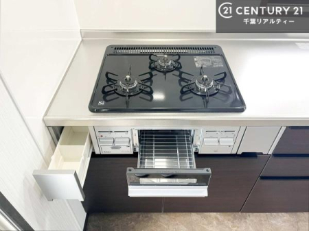 �L�b�`�� �R�����͎O������̂ł������̓����i�s���ł��܂��B
�������O�����t���ł��B�����X�y�[�X���L�X���Ă���׍�Ƃ����₷���I�g�����肪�ǂ��V�X�e���L�b�`���ł��I