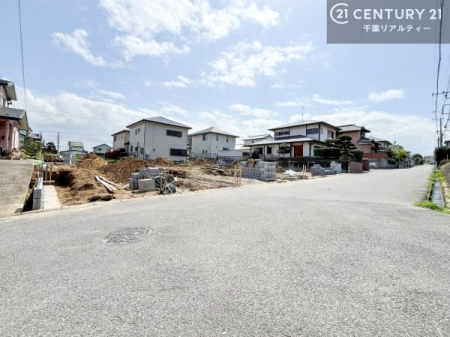 �O�ʓ��H�܂ތ��n�ʐ^ ���ӊ���A���q�l�̂���]�ɍ������������ꏏ�ɂ��ē���v���܂��B�Z��[���A�h�o�C�U�[�ɂ�邲���k������܂��B���Ђ͂��₢���킹�ɑ��Ή����܂��I���҂������܂���I