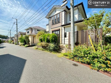 �O�ʓ��H�܂ތ��n�ʐ^ ���ӊ���A���q�l�̂���]�ɍ������������ꏏ�ɂ��ē���v���܂��B�Z��[���A�h�o�C�U�[�ɂ�邲���k������܂��B���Ђ͂��₢���킹�ɑ��Ή����܂��I���҂������܂���I