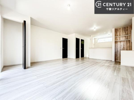 ���r���O �D�����z���܂肪���r���O����ł���ċ��S�n�̗ǂ���Ԃ����o���Ă���܂��I
���났�̎��Ԃ��߂����܂��I