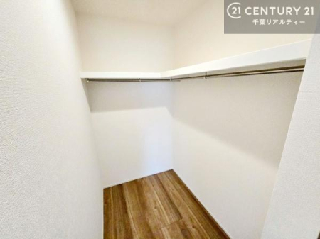 ���[ �E�H�[�N�C���N���[�[�b�g�t���ł��B��������̂��m���Ȃǂ����[���Ă��������ł��ˁI���ɂ���@�������ȂǋG�ߕ��̑傫�ȉƓd�����[�ł��܂��I