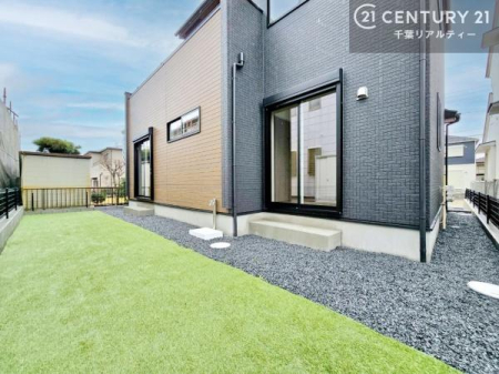 �� ������Ƃ�������X�؁[�X���t���Ă��܂��I�K�[�f�j���O���y���߂����ł��ˁB