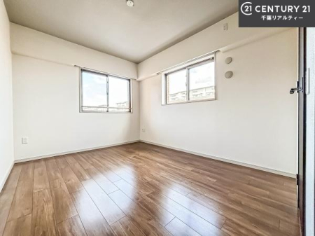 �q������ �|���o�������Ȃ��������́A���q�l�̂������Ƃ��Ă����S�ł��I
���[�X�y�[�X���[�����Ă���̂ŎU�炩�������������T�b�ƕЕt�����܂��I