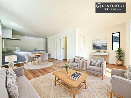 ���r���O �Ƌ��CG�p�[�X�ł��B�D�����z���܂肪���r���O����ł���ċ��S�n�̗ǂ���Ԃ����o���Ă���܂��I
���났�̎��Ԃ��߂����܂��I