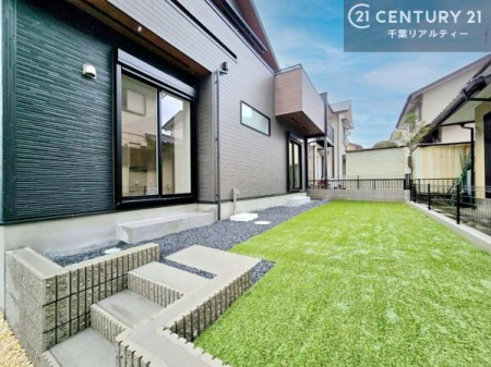 �� ������Ƃ�������X�؁[�X���t���Ă��܂��I�K�[�f�j���O���y���߂����ł��ˁB