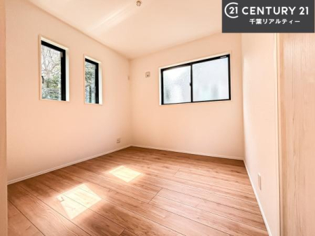 �m�� 2�ʍ̌����m�ۂ������邢�����́A���ʂ����ǂ��A���邭��ϋ��S�n�̗ǂ���ԂƂȂ��Ă���܂��B�����b�N�X���ĉ߂�����S�n�̗ǂ��������ł��I