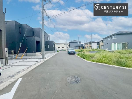 �O�ʓ��H�܂ތ��n�ʐ^ ���ӊ���A���q�l�̂���]�ɍ������������ꏏ�ɂ��ē���v���܂��B�Z��[���A�h�o�C�U�[�ɂ�邲���k������܂��B���Ђ͂��₢���킹�ɑ��Ή����܂��I���҂������܂���I