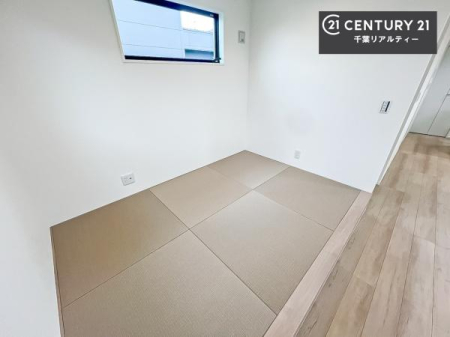 �a�� �^�^�~�̍��肪���炬��^����A�����b�N�X��ԁB�����傫���J�����̂���a���ƂȂ��Ă���܂��B���{�l�̐S������u�a�v�̋�ԁB