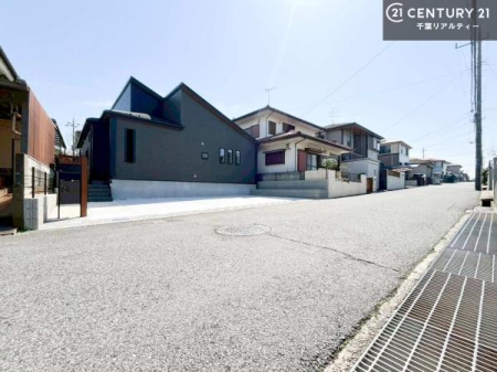 �O�ʓ��H�܂ތ��n�ʐ^ ���ӊ���A���q�l�̂���]�ɍ������������ꏏ�ɂ��ē���v���܂��B�Z��[���A�h�o�C�U�[�ɂ�邲���k������܂��B���Ђ͂��₢���킹�ɑ��Ή����܂��I���҂������܂���I