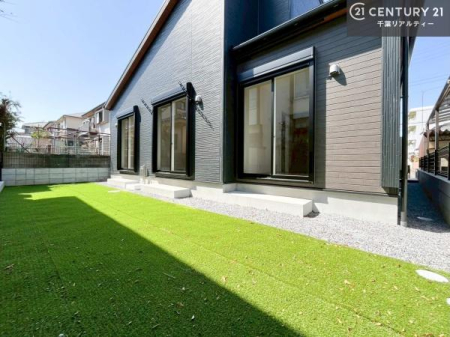 �� �z������ǍD�Ȃ���ł��I���ꂽ���ɂ͐�������n����J���I�Ȏ��Ԃ��y���߂܂��B
�K�[�f�j���O��ƒ�؉����y���߂܂��I