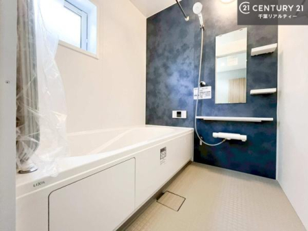 ���� �������������l�̕��͋C�̃o�X���[���́A�����o�Ă��ăo�X�^�C�����[���I
���d���撣���Ă��邲�J���ɂ��D�݂̓����̓����܂����āA�y����ł݂Ă͂������ł��傤���H