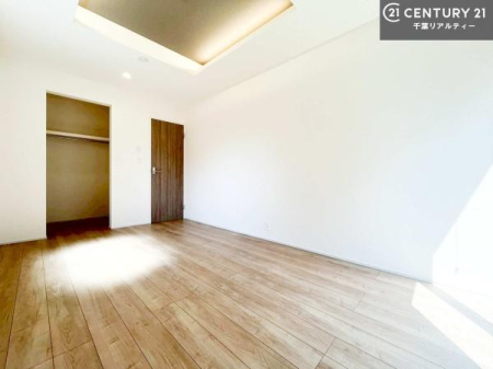 �Q�� ���[�͂̂���m���ł��B����������������L�X�Ǝg���ċC�������ǂ��ł��I
�L���C�Ȗ��邢�������ŉ߂����̂́A�X�ɂ̂�т�������ł��܂��ˁI