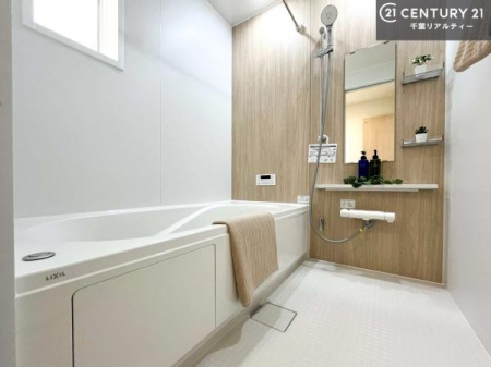 ���� �������������l�̕��͋C�̃o�X���[���́A�����o�Ă��ăo�X�^�C�����[���I
���d���撣���Ă��邲�J���ɂ��D�݂̓����̓����܂����āA�y����ł݂Ă͂������ł��傤���H