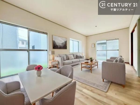 ���r���O �Ƌ��CG�p�[�X�ł��B��؂ȉƑ����W�܂邩�炱��LDK�ɂ͂�����肽���B
�q�����������C�ɏ΂��Ȃ��瑖�����Ă���p�����������u�L���Ƃɂ��ėǂ������v�Ǝv���u�Ԃł��B