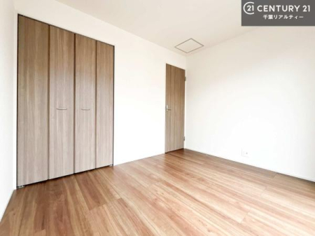 �q������ ���[�X�y�[�X����������m�ۂ���Ă��邽�߁A���������w�p�i���T�b�ƕЕt���A���ł��X�b�L���B
�Y��ȋ�Ԃ��ۂĂ܂��I