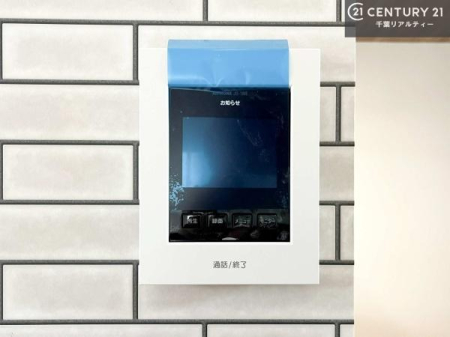 ���̑� TV���j�^�[�t�C���^�[�t�H���������B���K�҂̊���m�F���Ă���Ή��ł��邽�߁A�h�Ɩʂɂ��z�����ꂽ���S�̐ݔ��ł��B