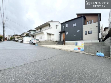 �O�ʓ��H�܂ތ��n�ʐ^ ���ӊ���A���q�l�̂���]�ɍ������������ꏏ�ɂ��ē���v���܂��B�Z��[���A�h�o�C�U�[�ɂ�邲���k������܂��B���Ђ͂��₢���킹�ɑ��Ή����܂��I���҂������܂���I