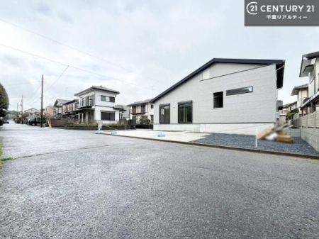 �O�ʓ��H�܂ތ��n�ʐ^ ���ӊ���A���q�l�̂���]�ɍ������������ꏏ�ɂ��ē���v���܂��B�Z��[���A�h�o�C�U�[�ɂ�邲���k������܂��B���Ђ͂��₢���킹�ɑ��Ή����܂��I���҂������܂���I