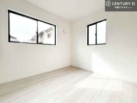 �m�� 2�ʍ̌����m�ۂ������邢�����́A���ʂ����ǂ��A���邭��ϋ��S�n�̗ǂ���ԂƂȂ��Ă���܂��B�����b�N�X���ĉ߂�����S�n�̗ǂ��������ł��I