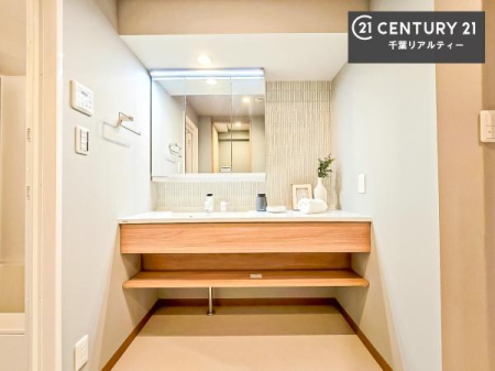 ���ʑ�E���ʏ� �I�[�v���^�C�v�̐��ʑ�́A�������ōa���Ȃ�������ꂪ���₷�����͓I�Ȑ��ʑ�ł��I�����̐g�x�x�����K�I