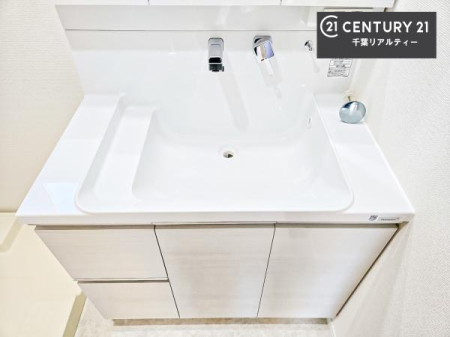 ���ʑ�E���ʏ� �[�����ʑ�{�E���́A�������˂ɂ����̂ł�����ꂪ�y�X�I���������ۂĂ܂��I
�L���C�Ȑ��ʏ��Ŏ��������̃��`�x�[�V�������オ��܂��ˁI