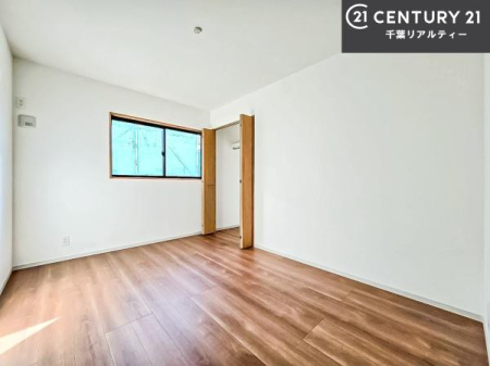 �q������ �V���v���Ƀf�U�C������Ă��邽�߁A�Ƌ��I�т܂���I
���C�ɓ���̉Ƌ��u���Ă��낰���Ԃ���邱�Ƃ��ł��܂��B