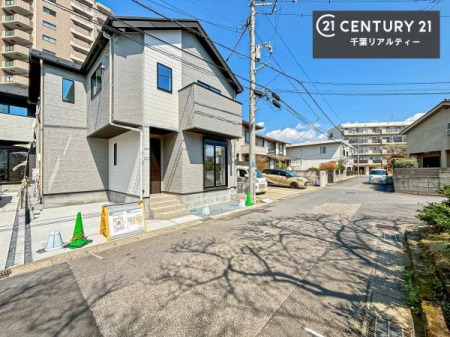 �O�ʓ��H�܂ތ��n�ʐ^ ���ӊ���A���q�l�̂���]�ɍ������������ꏏ�ɂ��ē���v���܂��B�Z��[���A�h�o�C�U�[�ɂ�邲���k������܂��B���Ђ͂��₢���킹�ɑ��Ή����܂��I���҂������܂���I