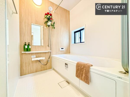 ���� �������������l�̕��͋C�̃o�X���[���́A�����o�Ă��ăo�X�^�C�����[���I
���d���撣���Ă��邲�J���ɂ��D�݂̓����̓����܂����āA�y����ł݂Ă͂������ł��傤���H