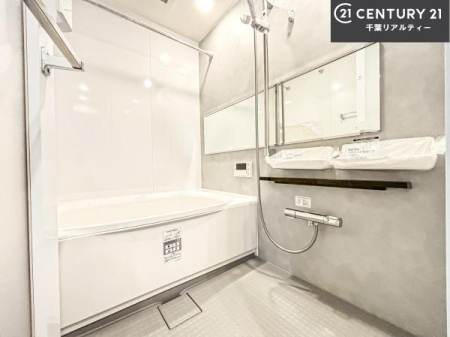 ���� �������������l�̕��͋C�̃o�X���[���́A�����o�Ă��ăo�X�^�C�����[���I
���d���撣���Ă��邲�J���ɂ��D�݂̓����̓����܂����āA�y����ł݂Ă͂������ł��傤���H