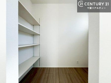 �m�� ���q�l�̔閧��n��G�ߕ��̎��[���X�B���p�r�Ɏg���֗��ȃX�y�[�X�ł��B
