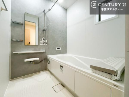 ���� �������������l�̕��͋C�̃o�X���[���́A�����o�Ă��ăo�X�^�C�����[���I
���d���撣���Ă��邲�J���ɂ��D�݂̓����̓����܂����āA�y����ł݂Ă͂������ł��傤���H