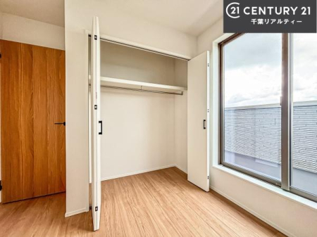 ���r���O�ȊO�̋��� ���[���������肠��̂ŉƋ�̔z�u�����₷���A���C�t�X�^�C���ɍ��킹����������肪�\�ł��B